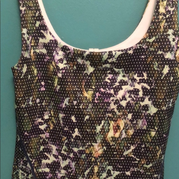 Lululemon Amala Purple Print Tank Top, Size 4 NEW - Picture 2 of 6